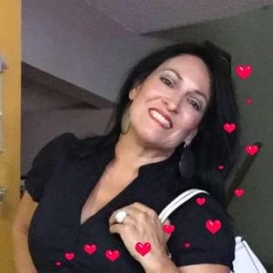 Meet your Posher, Leticia